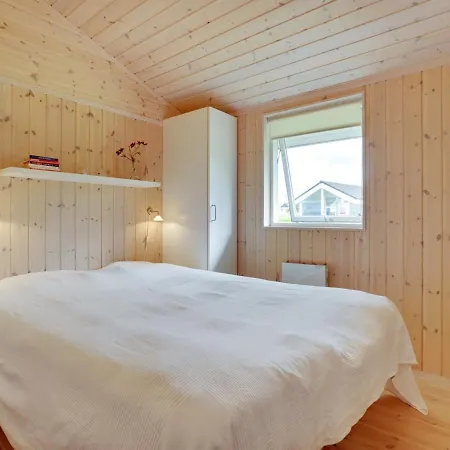 Holiday home Lucio Vinderup